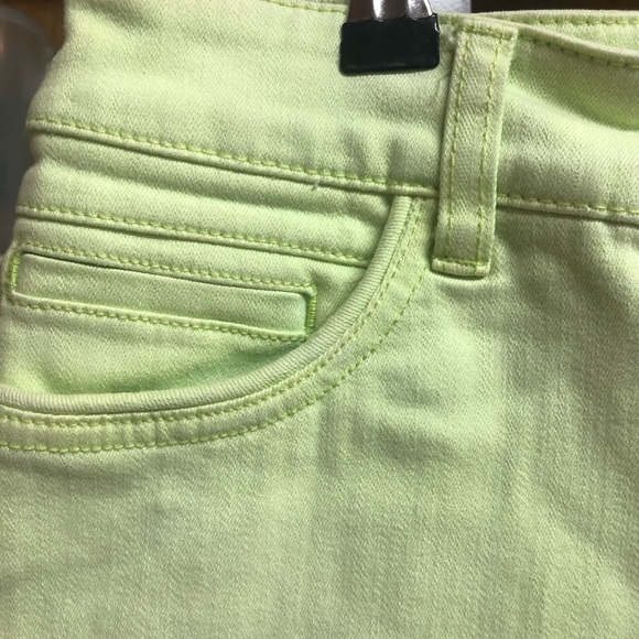 Chico’s So Slimming Lime Green Jeans Cropped Jean Denim - Picture 3 of 9